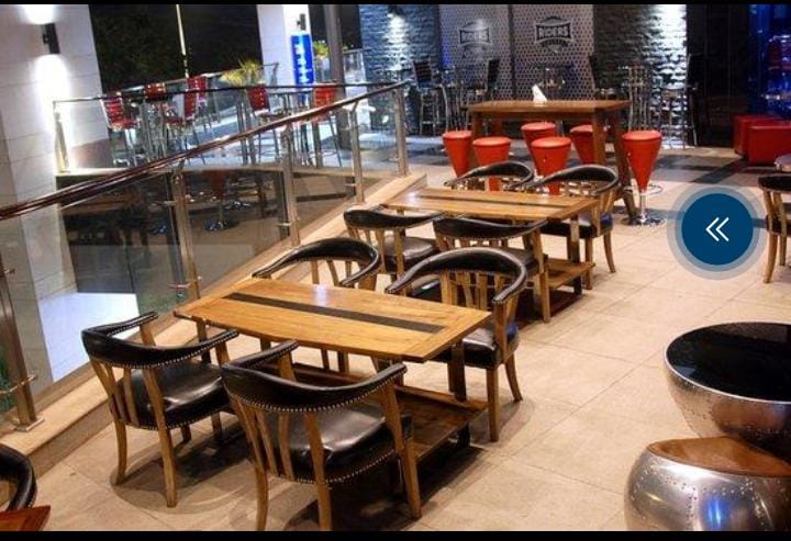 Riders Lounge 1